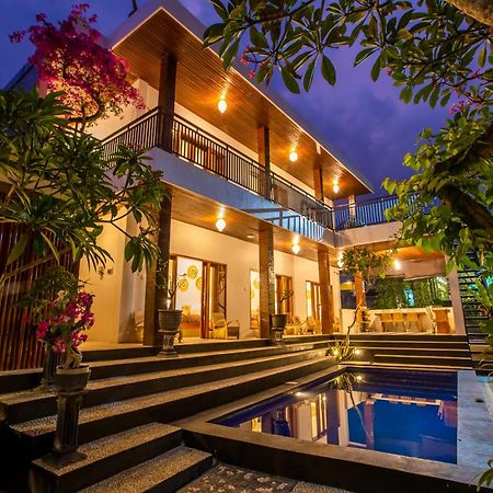 The Nest Canggu Exteriör bild