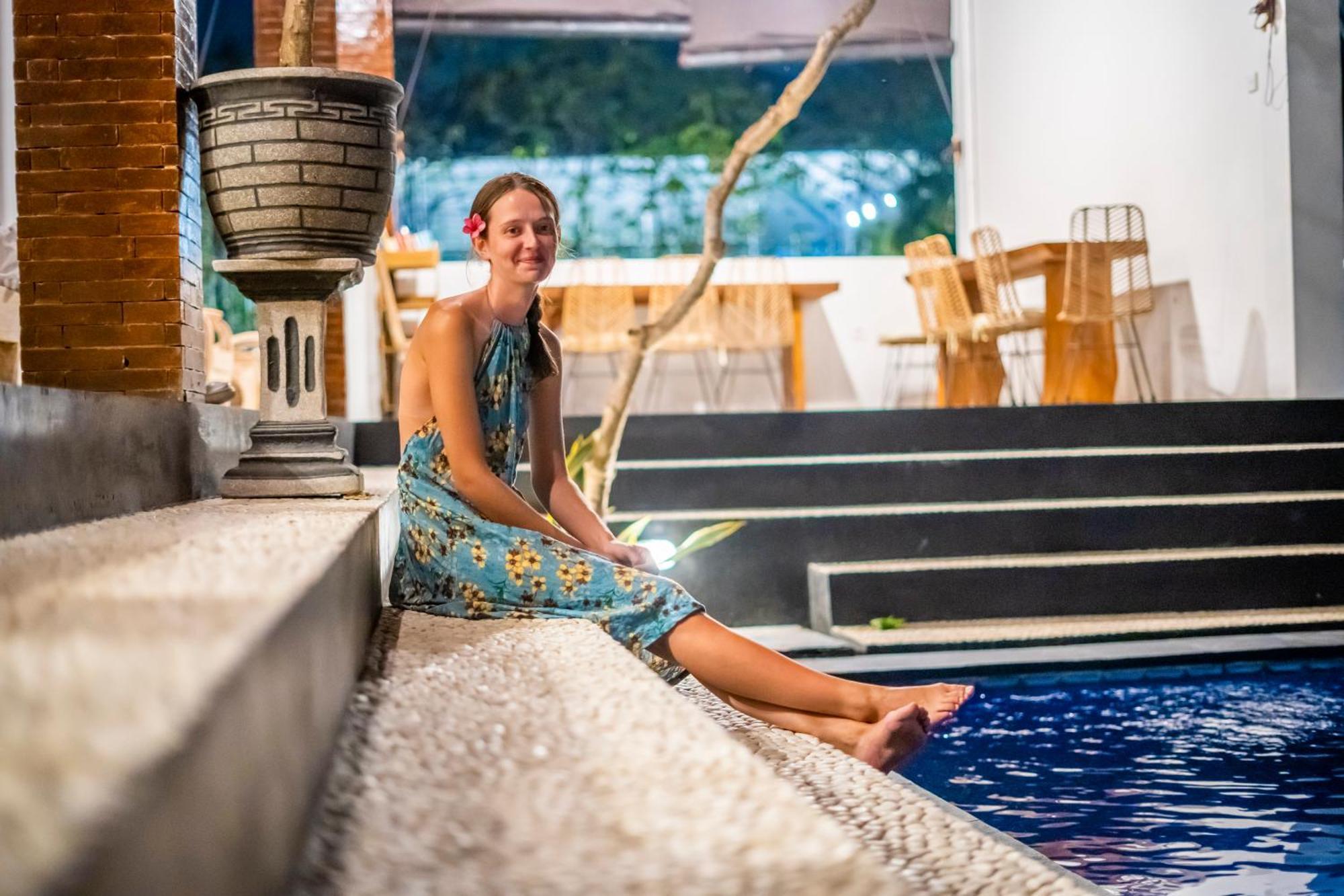 The Nest Canggu Exteriör bild