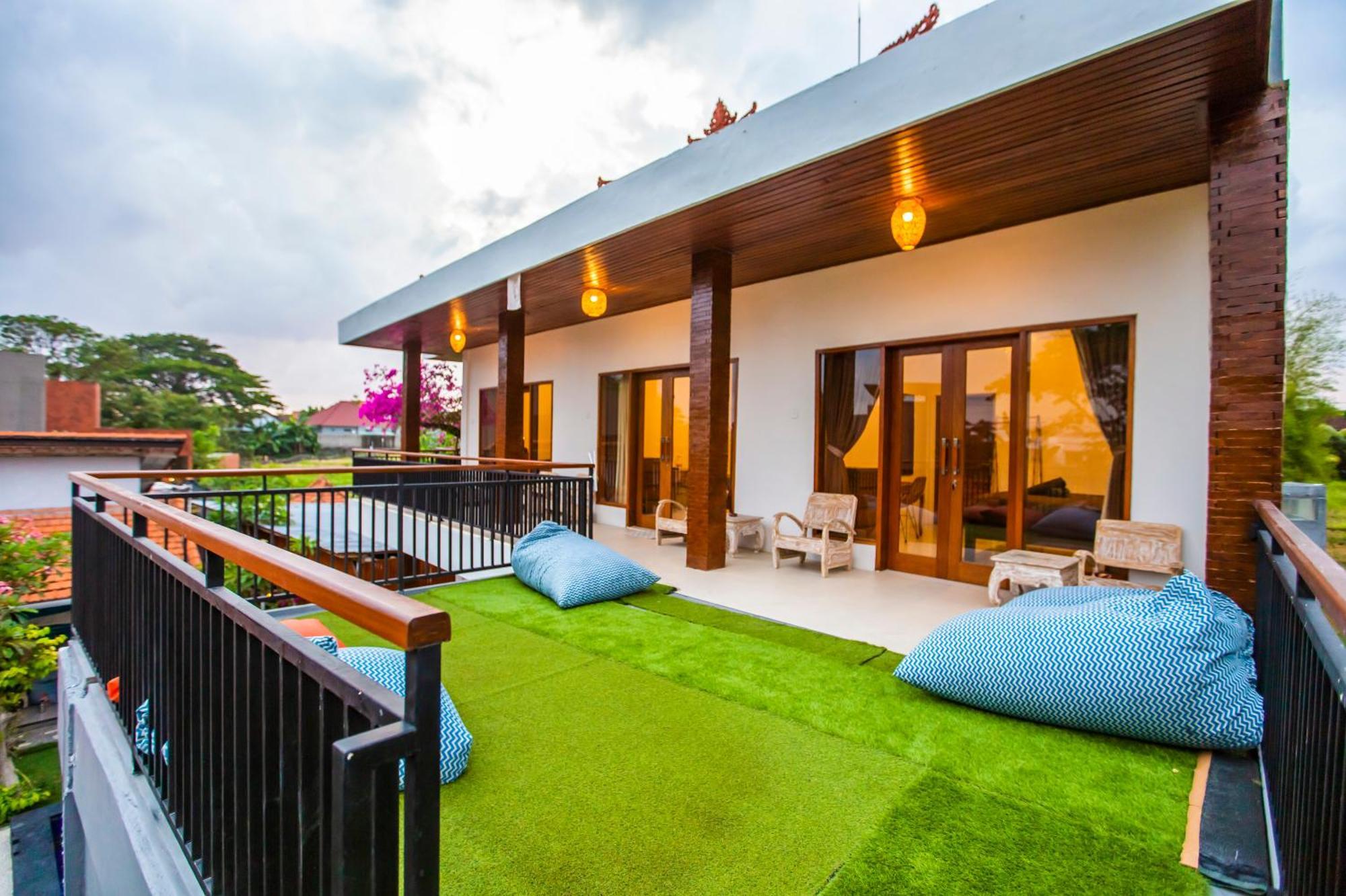 The Nest Canggu Exteriör bild